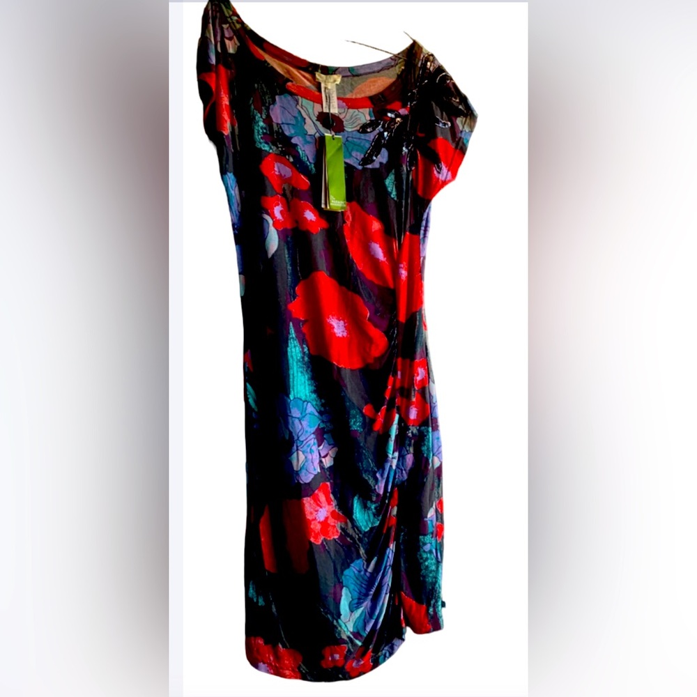 Gorgeous Embellished dress one side rushed  beautifully floral and unique